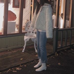 Vigoss faux fur coat